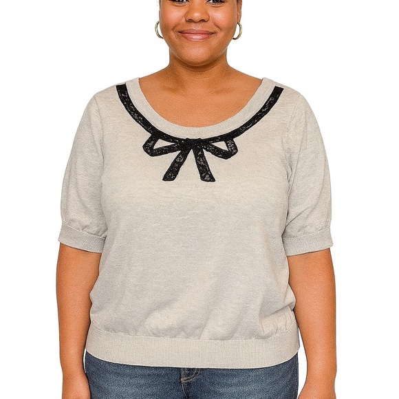 Gray Half Sleeve Top with Black Bow Detail - Picture 1 of 6
